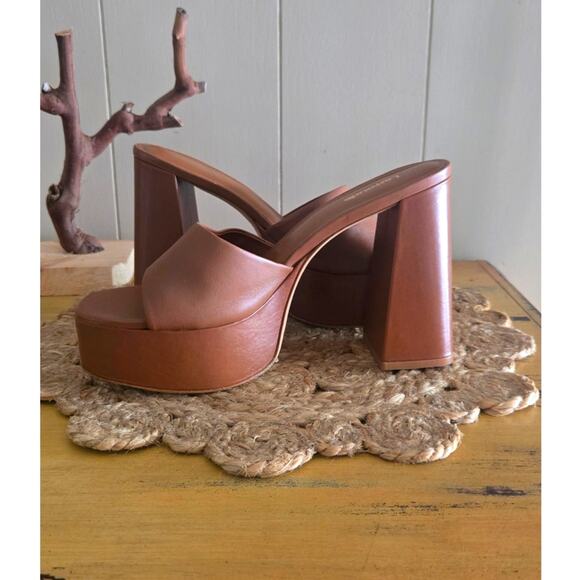 Larroude Dolly Mule Caramel Leather Ladies Wedge Heels Size 8 - Picture 3 of 11